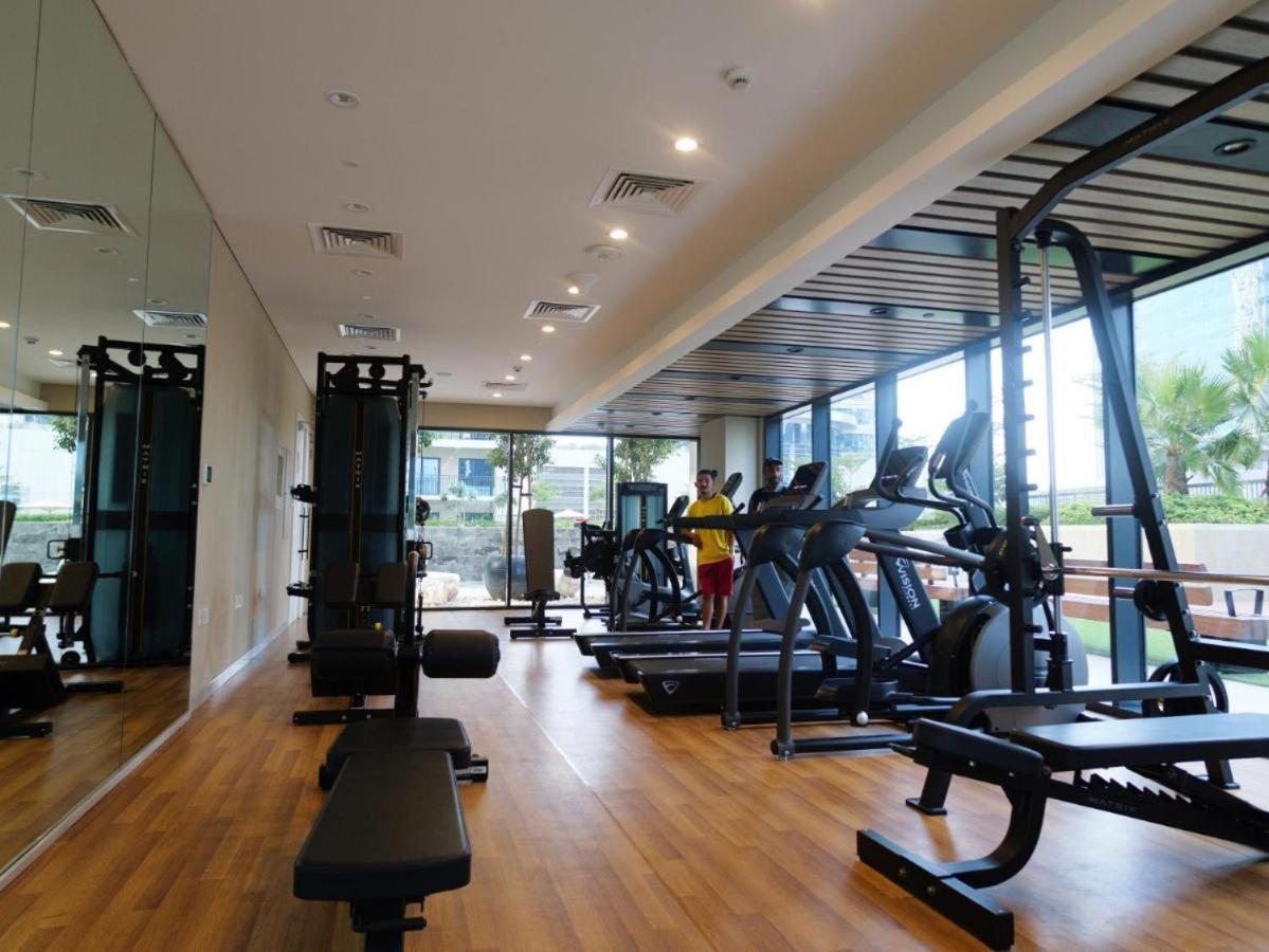 Quiet 1br With River View Apartment *