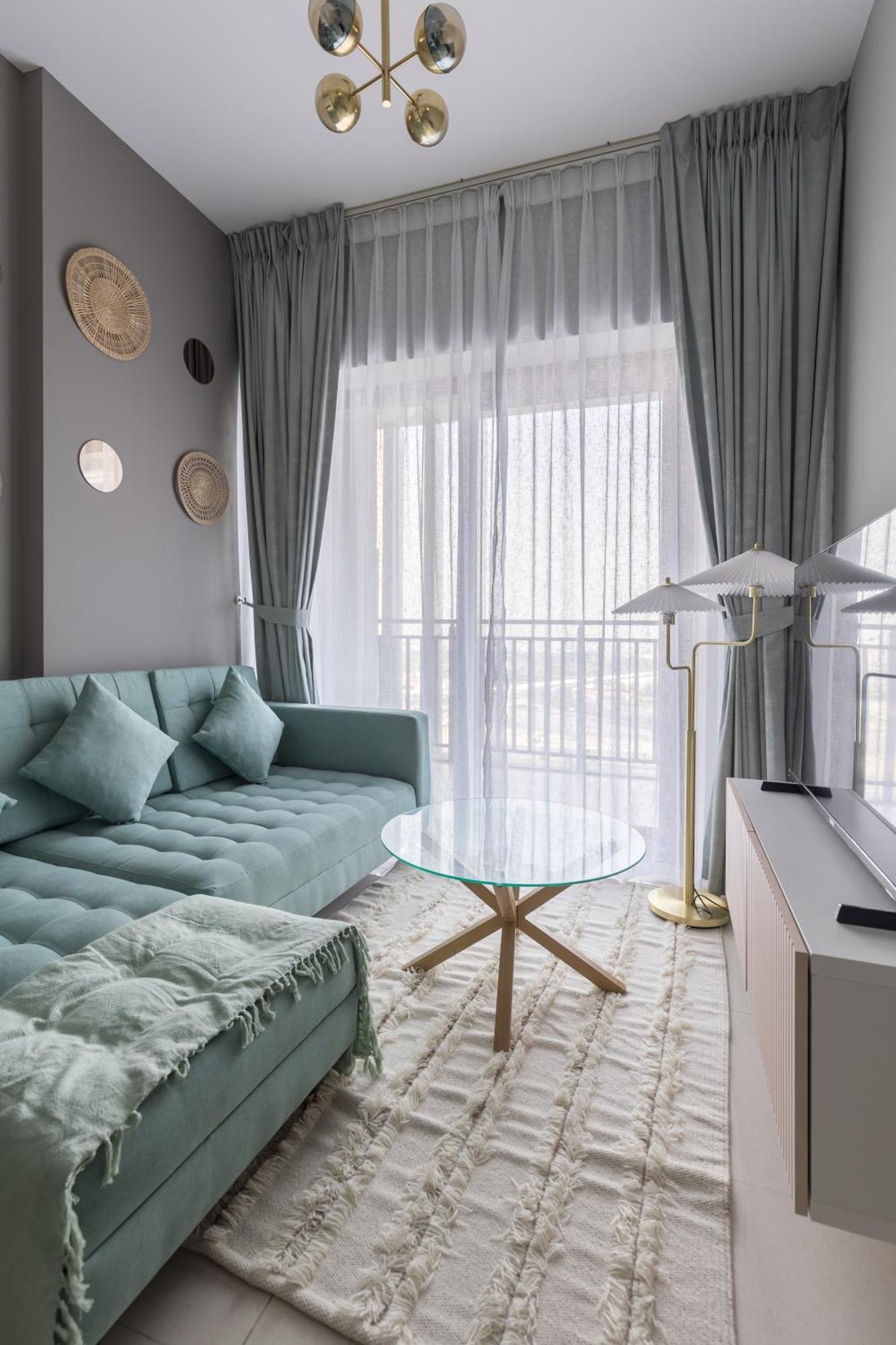 Apartment Quiet 1br With River View Dubai